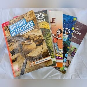 Approx 20 Levelled Readers 5 grade excellent Condition McGraw-Hill
